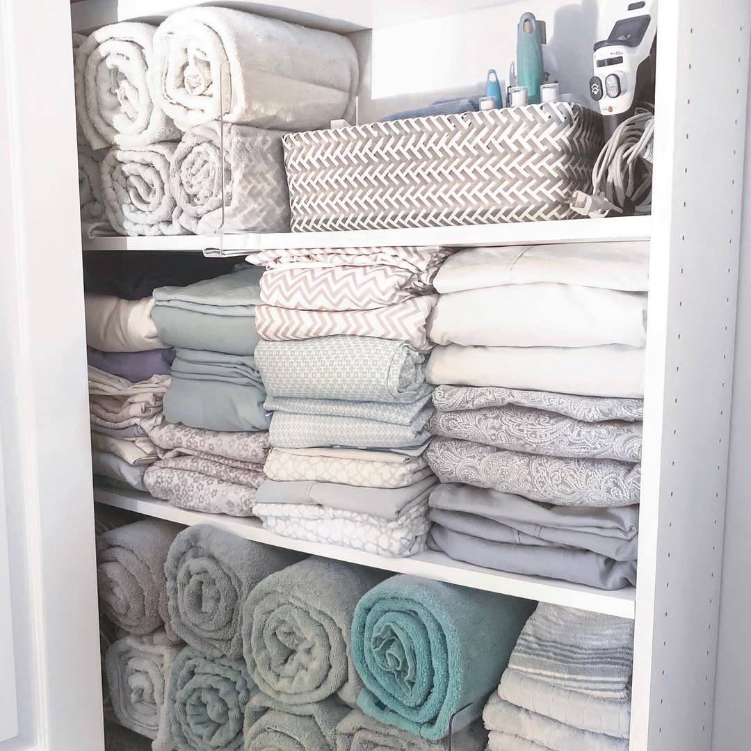 14 Linen Closet Organization Ideas for New Homes