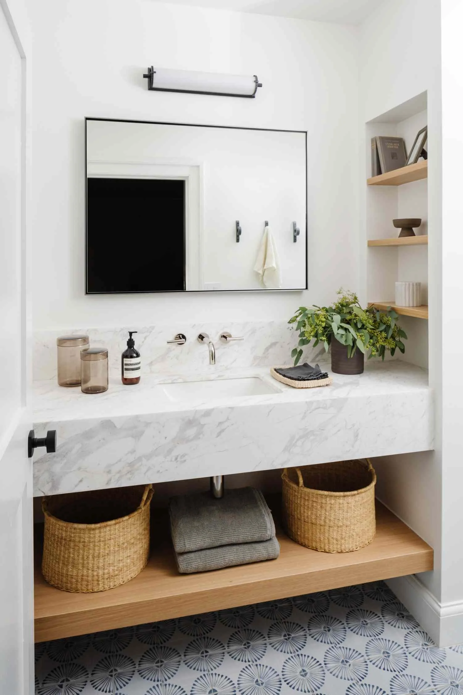 15 Bathroom Organization Ideas for New home Owners